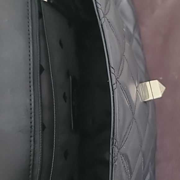 Kate Spade Quilted Black Shoulder Bag with Gold Chain - Picture 7 of 11